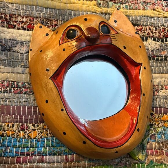 Vintage 90s Handcrafted Wooden Whismsygoth Cat Face Mirror Rare - Picture 2 of 14